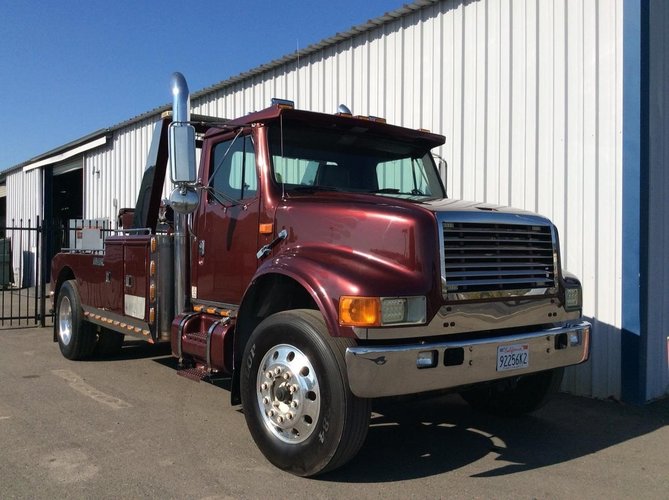 INTERNATIONAL 4900