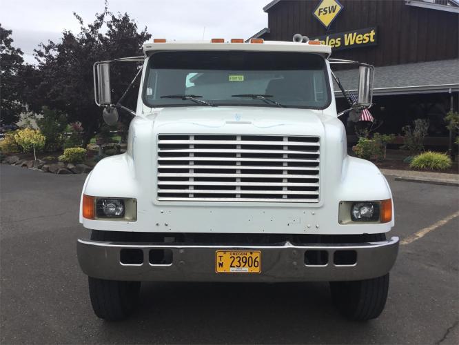 INTERNATIONAL 4900