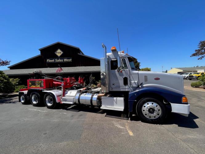 PETERBILT 567