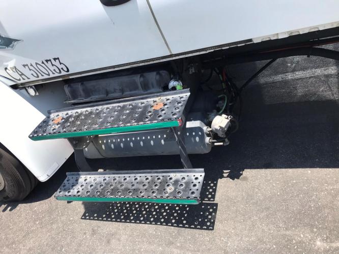 INTERNATIONAL DURASTAR 4300