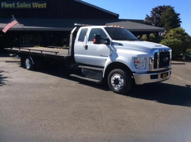 FORD F650 XLT
