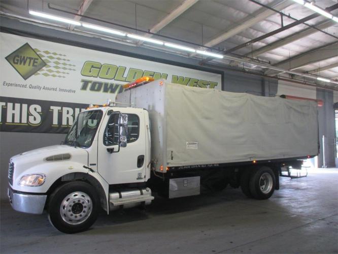 FREIGHTLINER BUSINESS CLASS M2 106