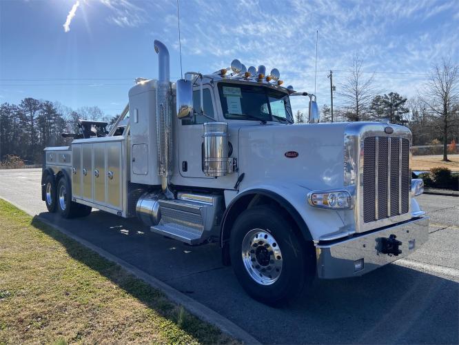 PETERBILT 389
