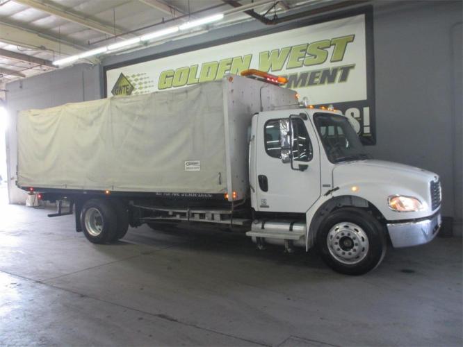 FREIGHTLINER BUSINESS CLASS M2 106