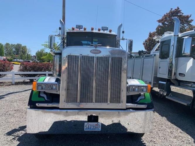 PETERBILT 379