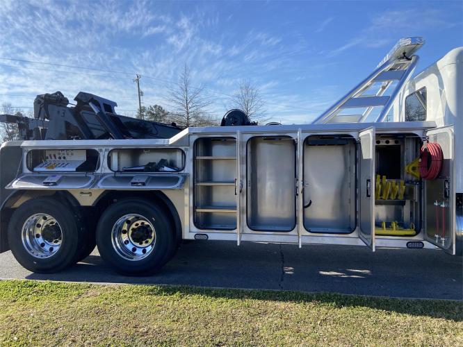 PETERBILT 389