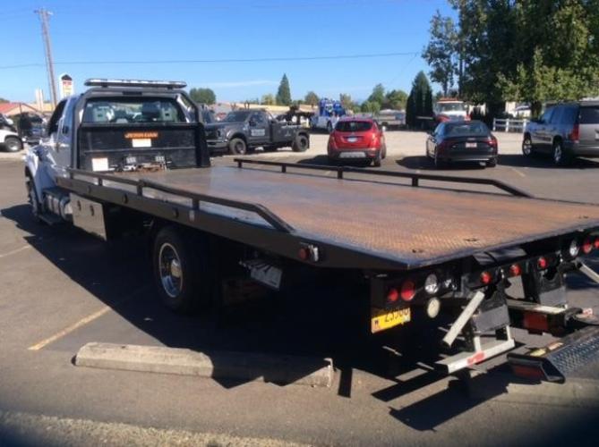 FORD F650 XLT
