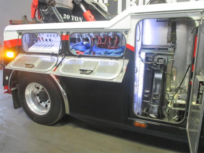 KENWORTH T370