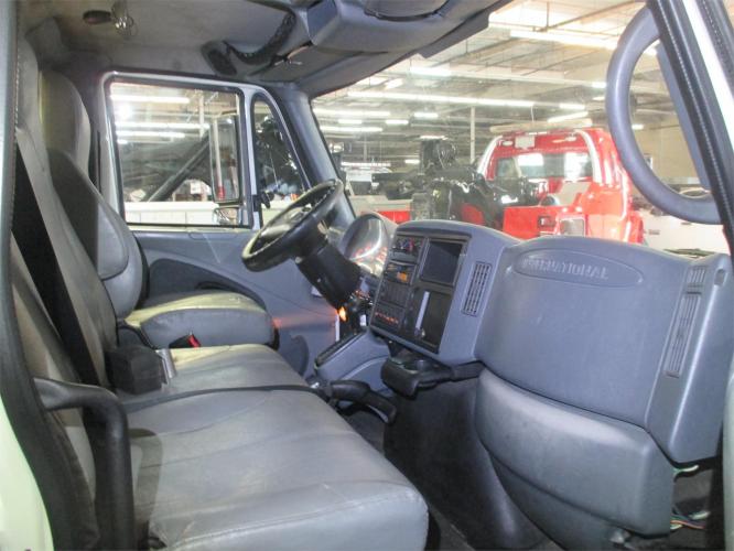 INTERNATIONAL DURASTAR 4200