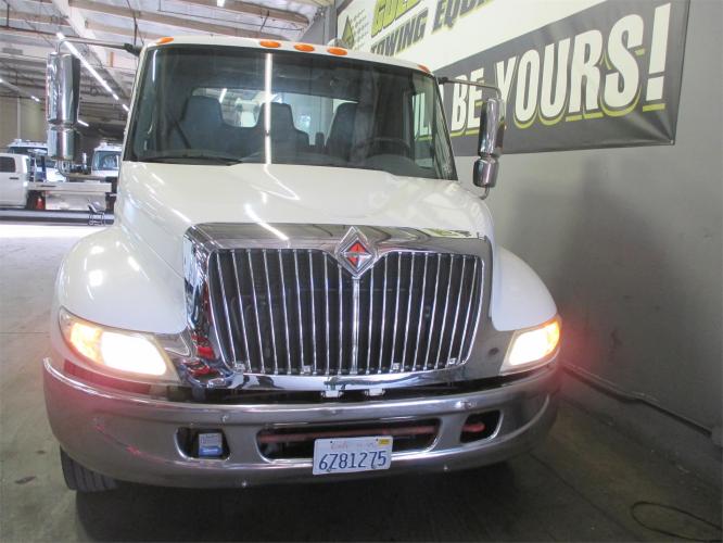 INTERNATIONAL DURASTAR 4200