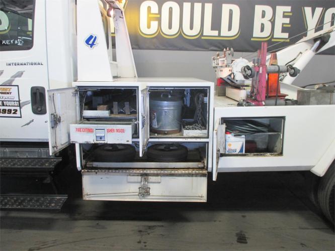 INTERNATIONAL DURASTAR 4200