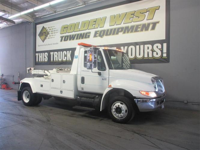 INTERNATIONAL 4300