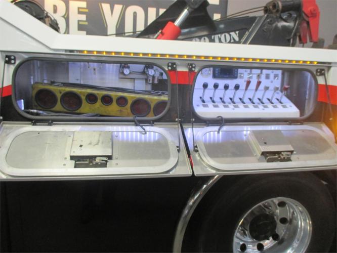 KENWORTH T370
