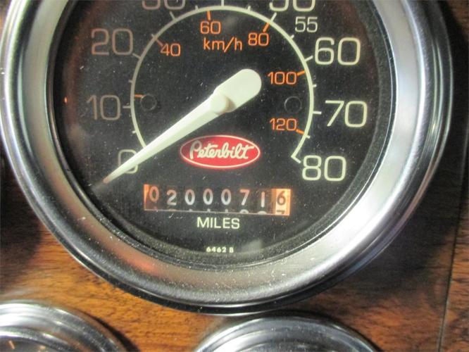 PETERBILT 377