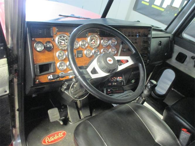 PETERBILT 377