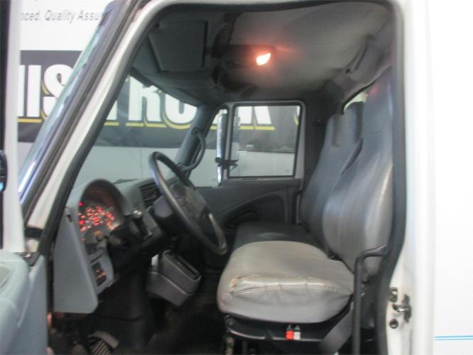 INTERNATIONAL 4300