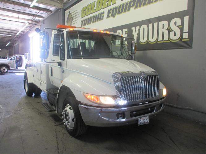 INTERNATIONAL 4300