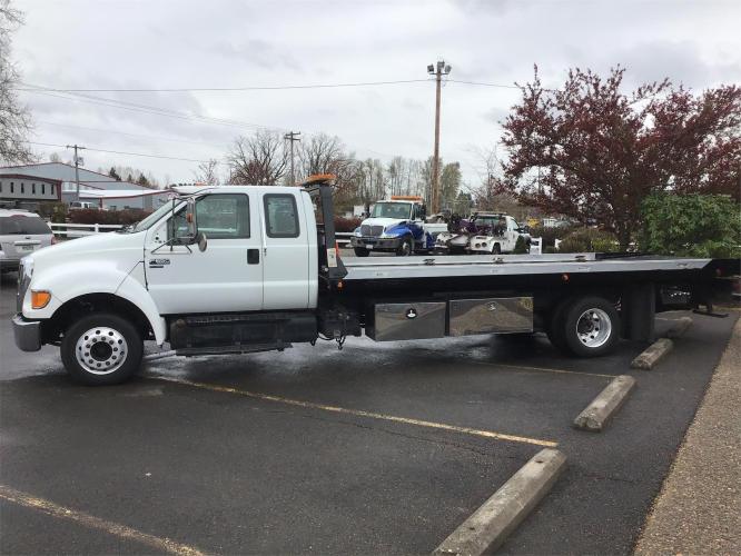 FORD F650 XLT