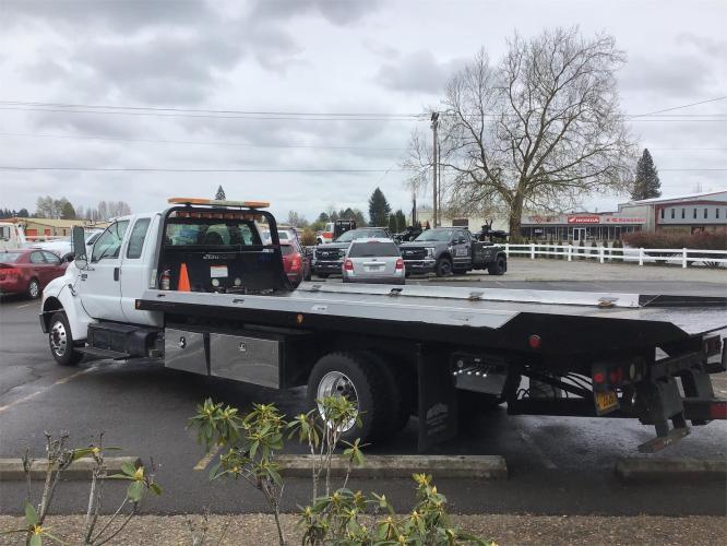 FORD F650 XLT