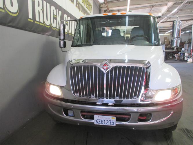 INTERNATIONAL DURASTAR 4200
