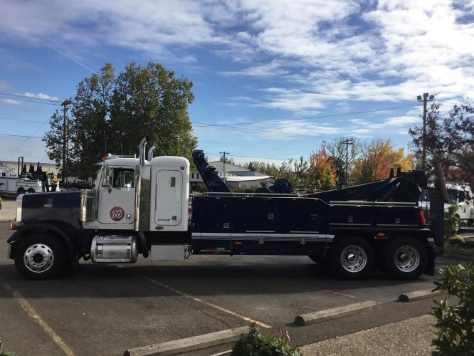 PETERBILT 379