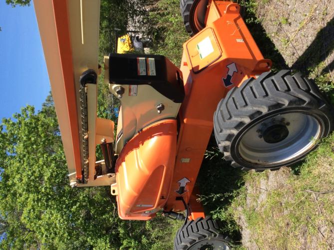 JLG M600JP