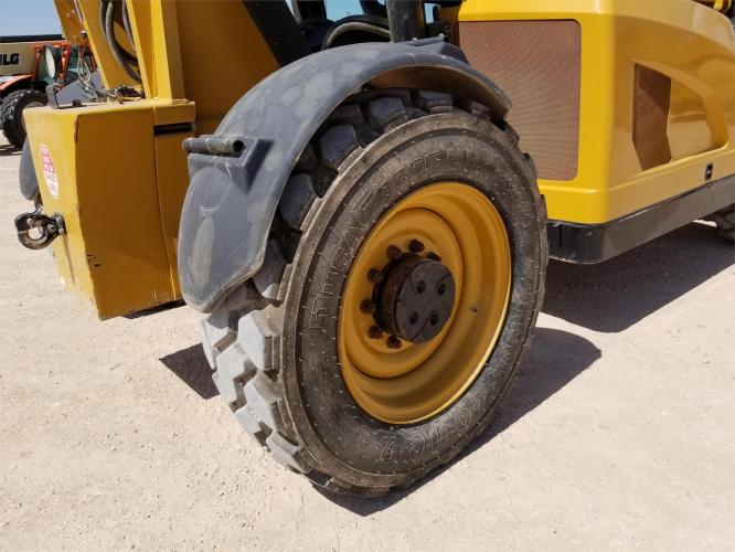 CATERPILLAR TL1055C