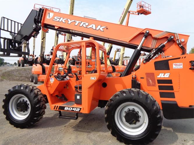 SKY TRAK 8042