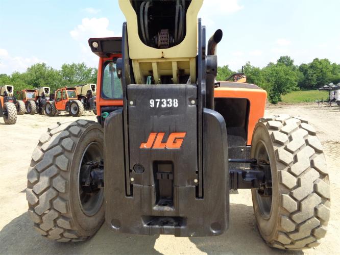 JLG 1055