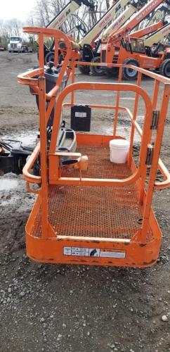 JLG 600S