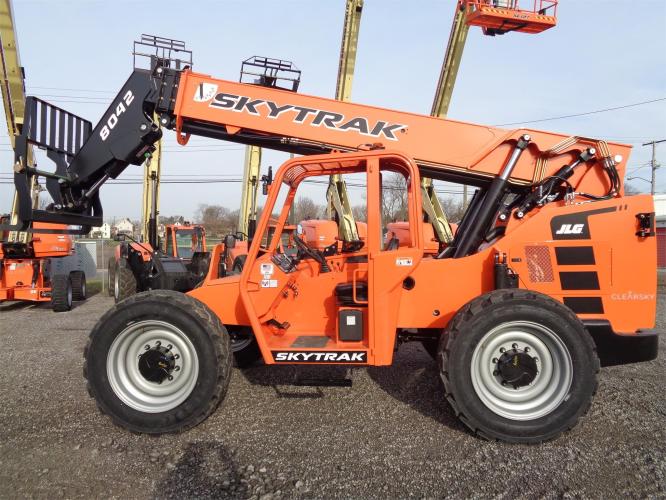 SKY TRAK 8042