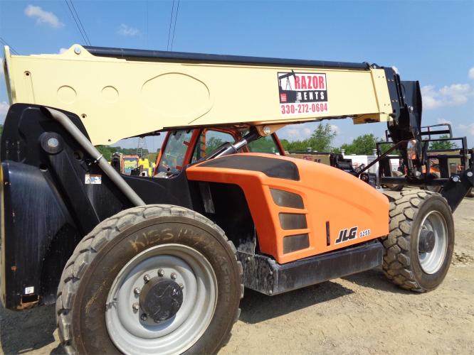 JLG 1255
