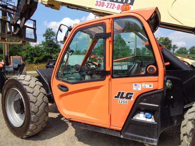 JLG 1255