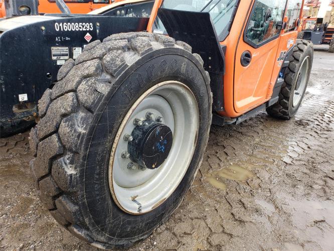 JLG 943
