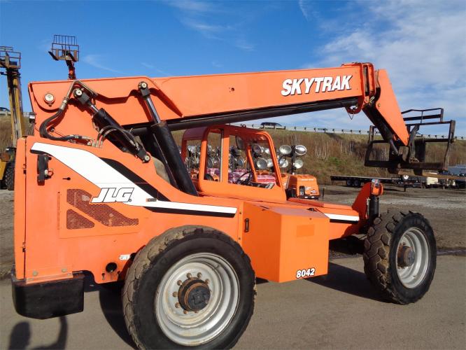 SKY TRAK 8042
