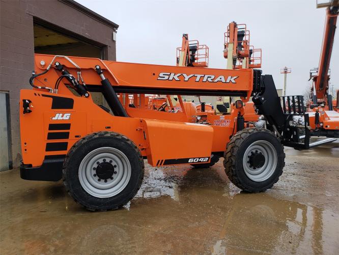 SKY TRAK 6042