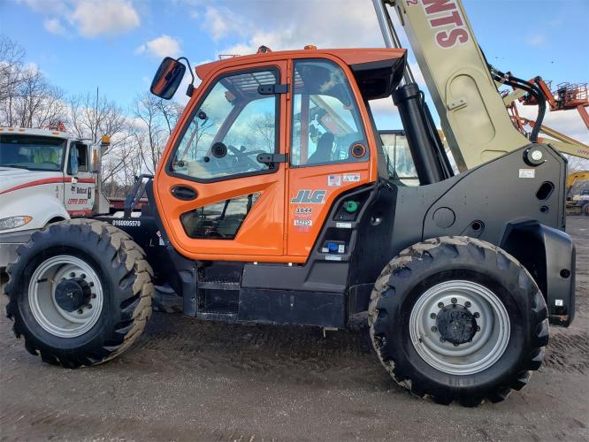 JLG 1644