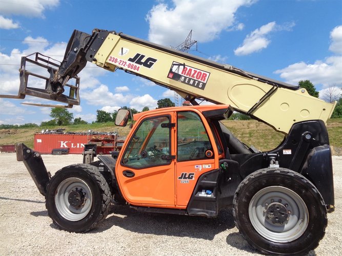 JLG 1255