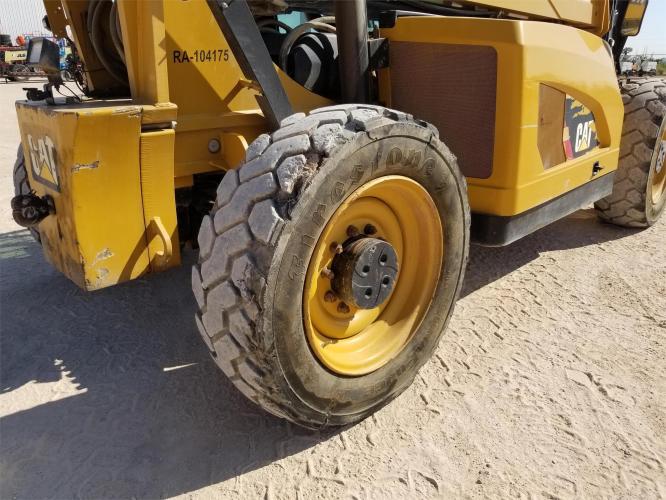 CATERPILLAR TL1055C