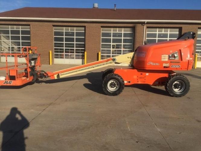 JLG 400S