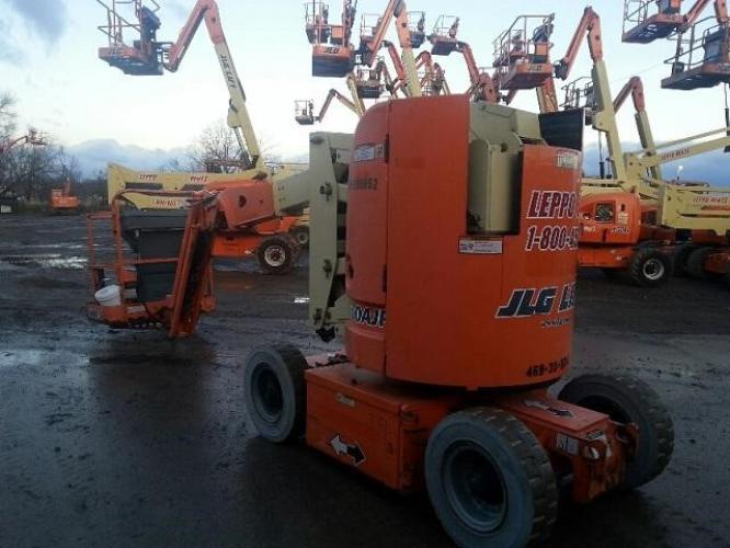 JLG E300AJP
