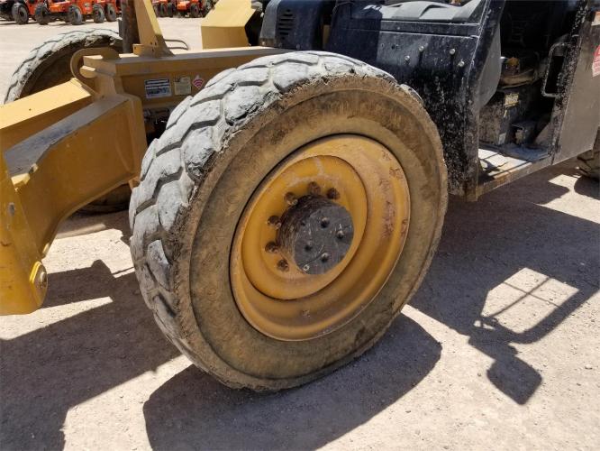 CATERPILLAR TL1055C