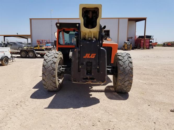 JLG 1055