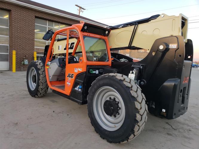 JLG 943