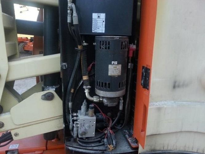 JLG E300AJP