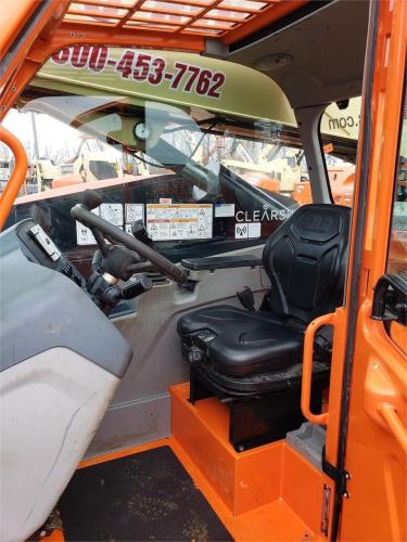 JLG 1055