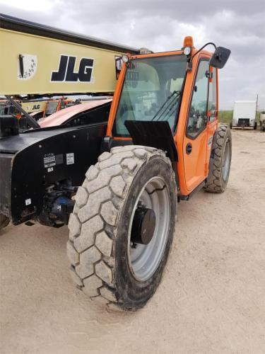 JLG 943