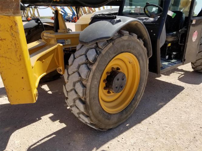 CATERPILLAR TL1055C