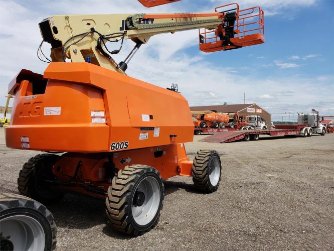 JLG 600S