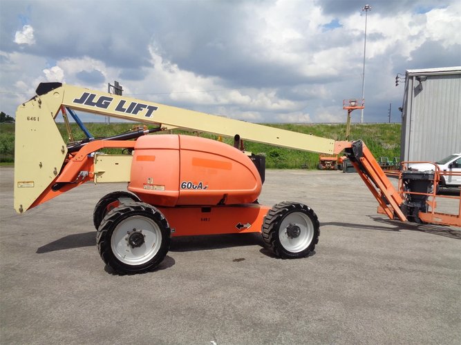 JLG 600AJ